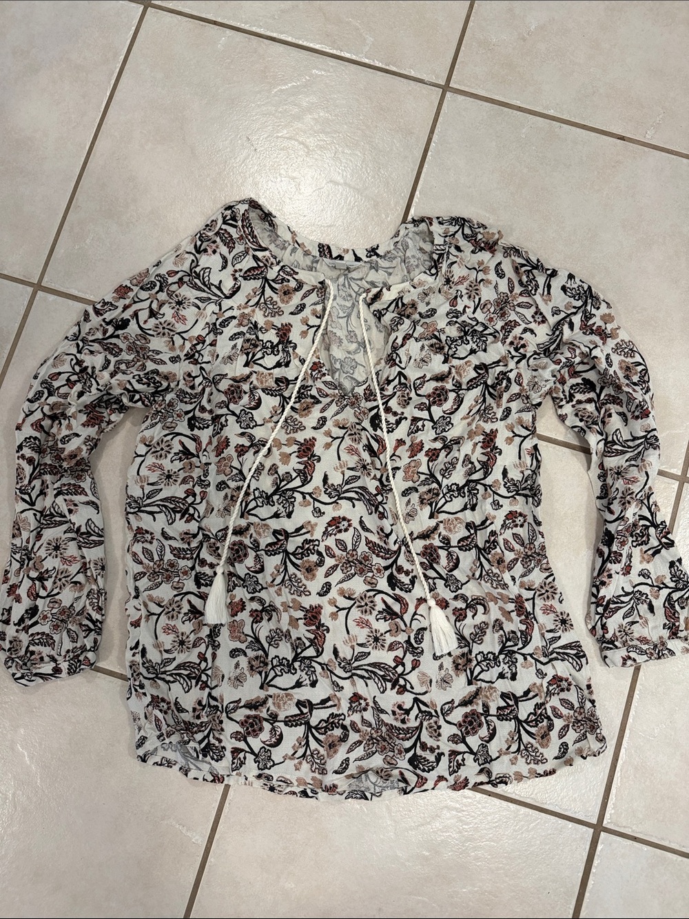 Lucky Brand White Floral Peasant Blouse with Black and Brown Print
